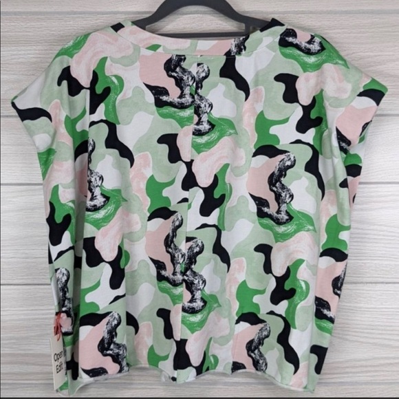 NWT Camo Crop Top Muscle LARGE OPEN EDIT Green Pink Strong Shoulder Abstract - Picture 6 of 10